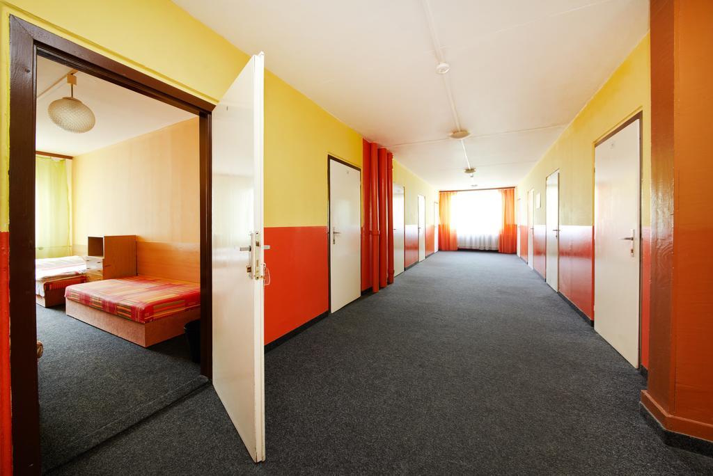 Hostel Liben ปราก ภายนอก รูปภาพ